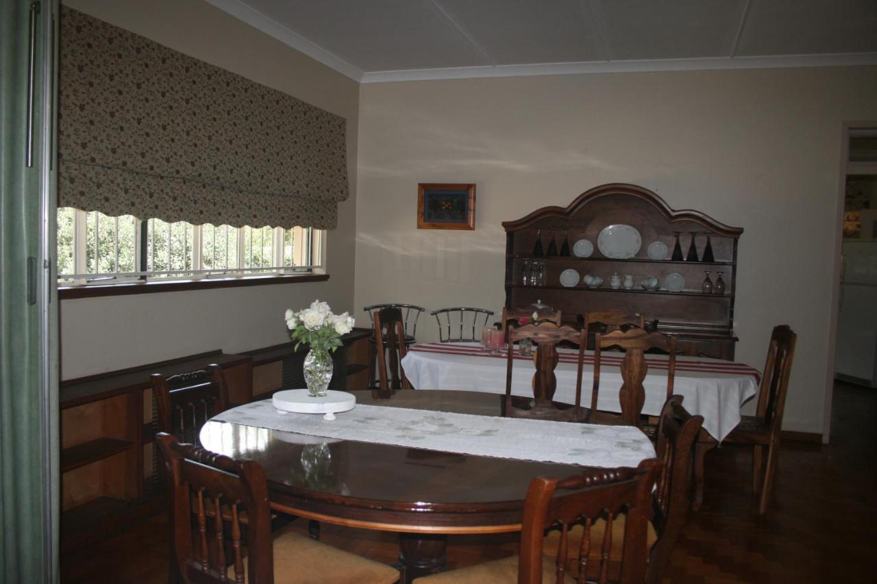 Gibson Place Guest House Vrede Extérieur photo