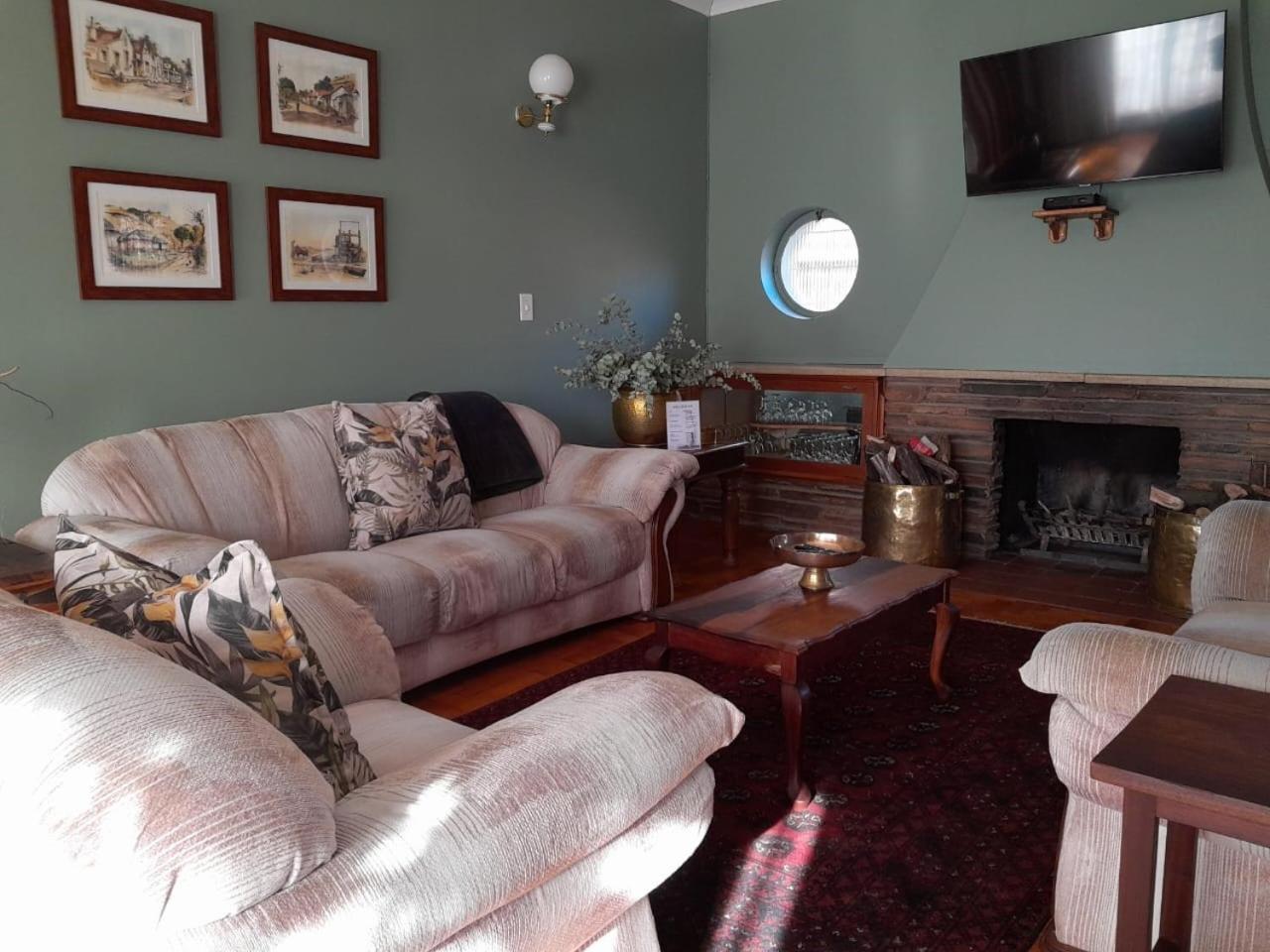 Gibson Place Guest House Vrede Extérieur photo